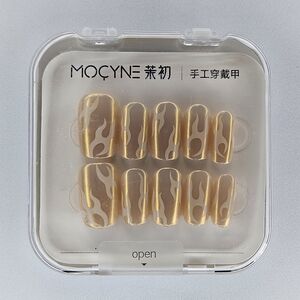 MOCYNE Gold Flame Press-On Nails